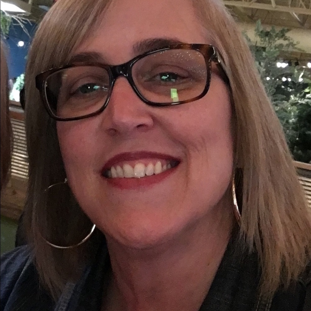 Meet your Posher, Ellie